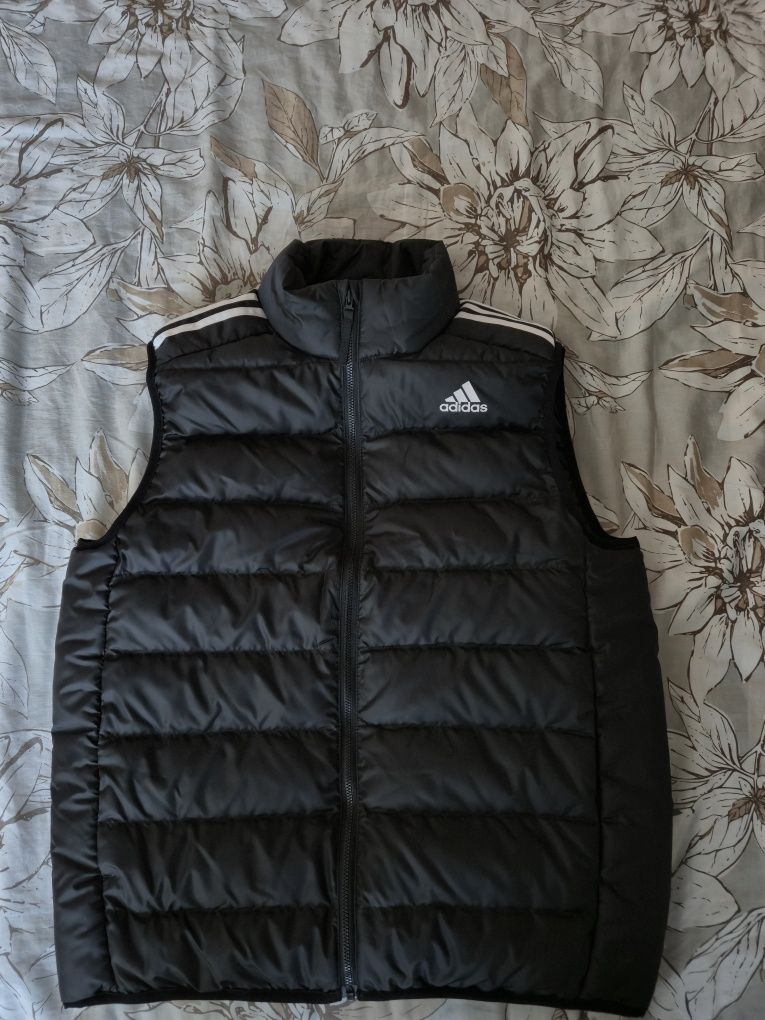 Нов!!! Оригинален adidas мъжки елек