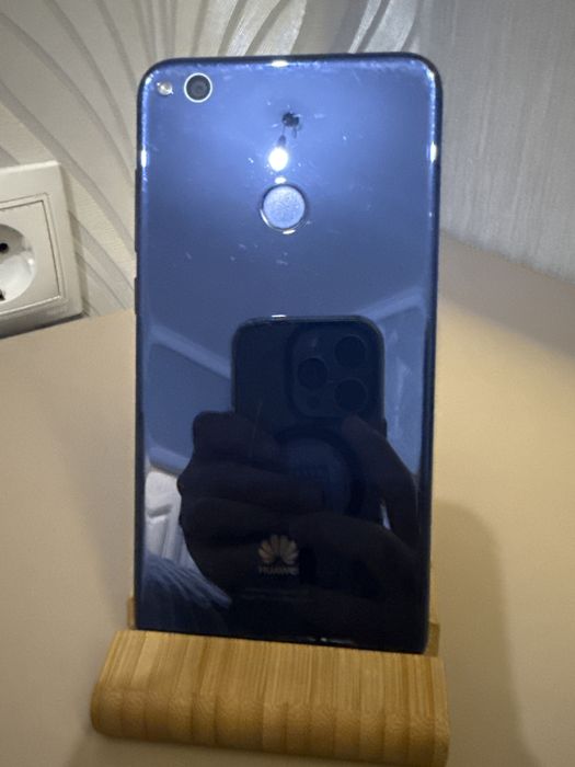 Продам Huawei P8 LITE и айфон 6 незнаю могу также обмен