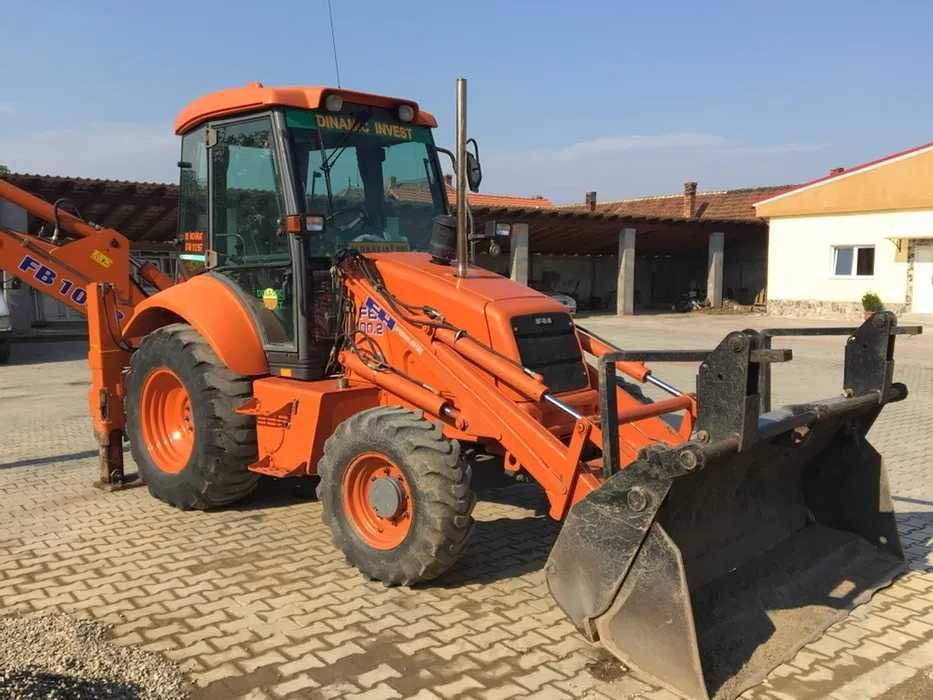 Inchiriere utilaje Miniexcavator 3,5t,2xBuldoexcavatoare,Cilindru 2t