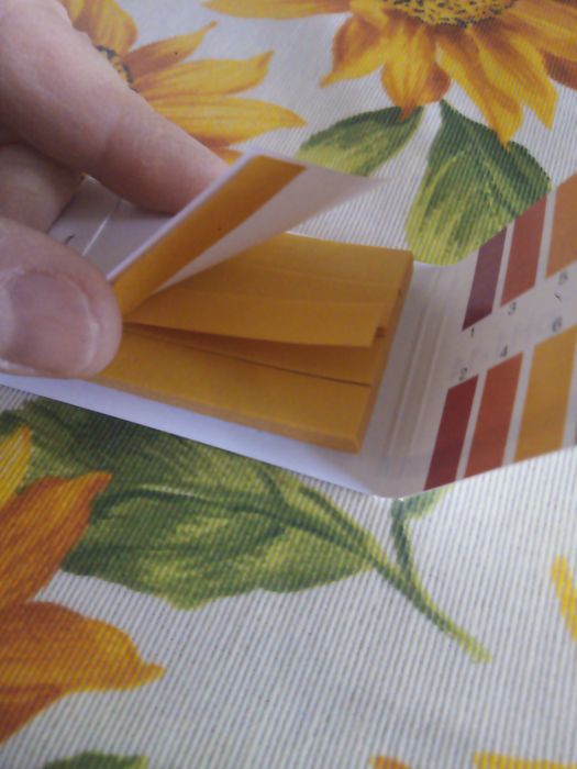 Аксесоари за аквариум (термометър, лакмусова хартия, камъче за въздух)