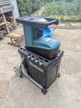 Tocator crengi electric Makita UD2500 gradina frunze verdeata