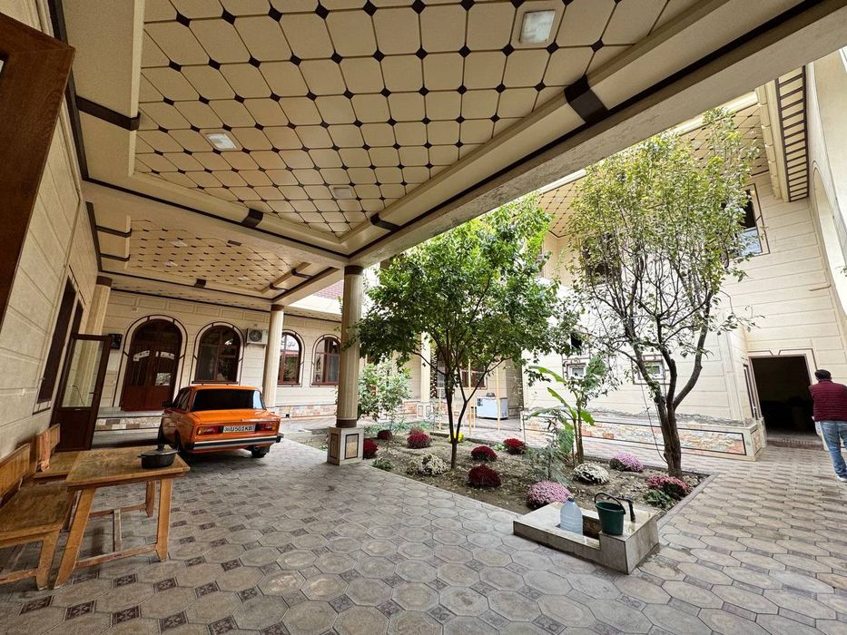 Дом 6сотки  Юкори Хужа Соат ор.н Тош Хамом