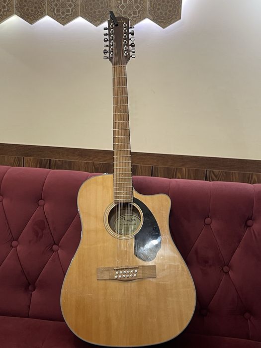 Srochno original gitara sotiladi. Salkam yenggi. 12струнная