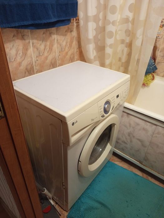 Продаю стиральную машину
