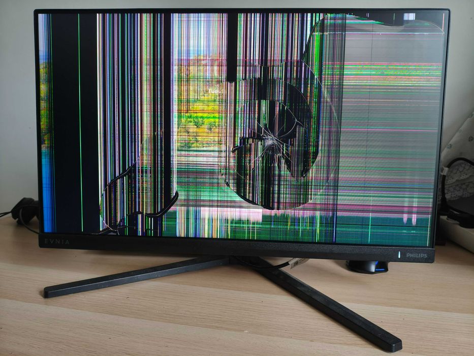 Monitor pentru piese PHILIPS Evnia 24M2N3200A/00, 24" - la dezmembrat