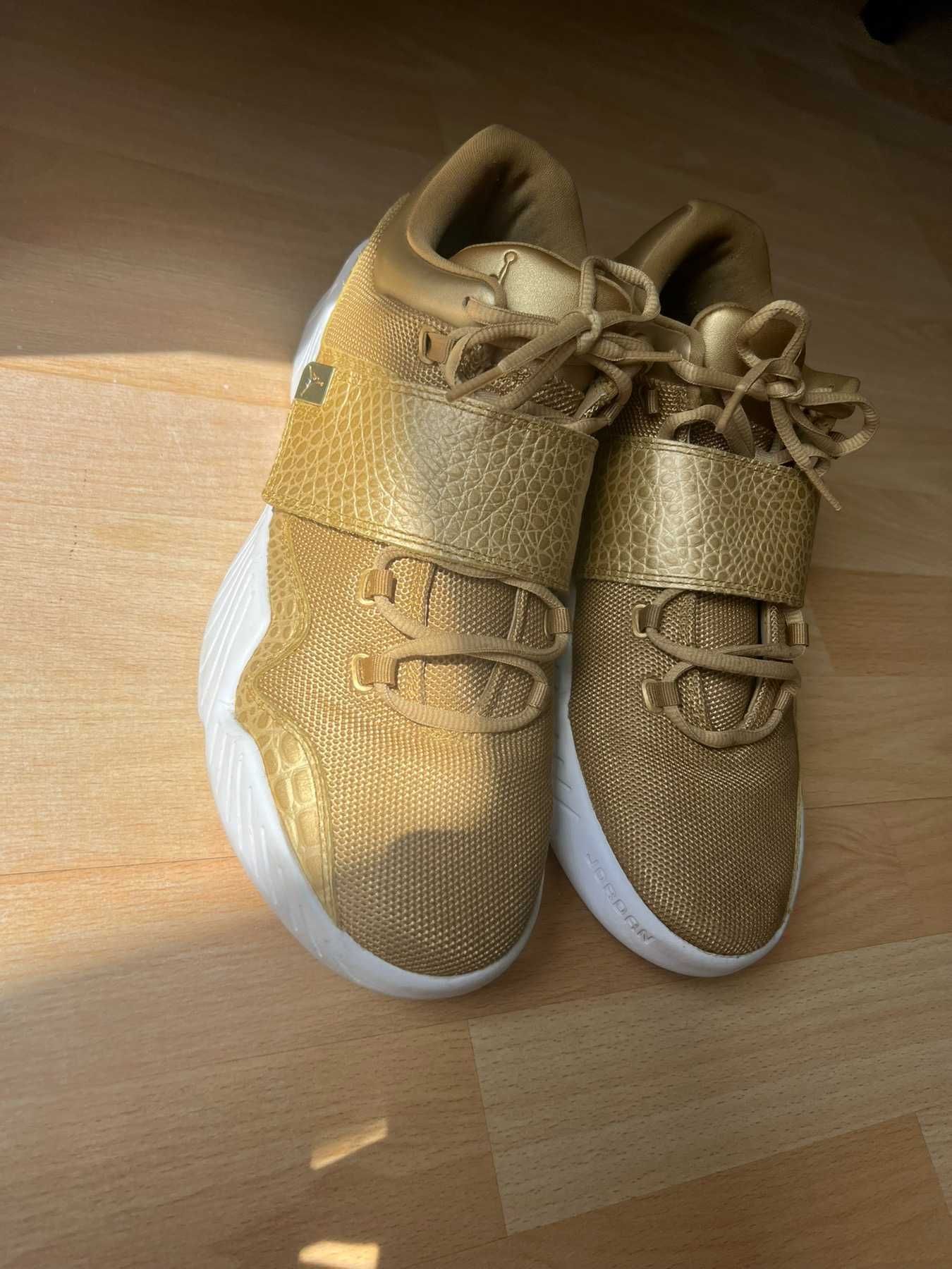 Jordan J23 Golden