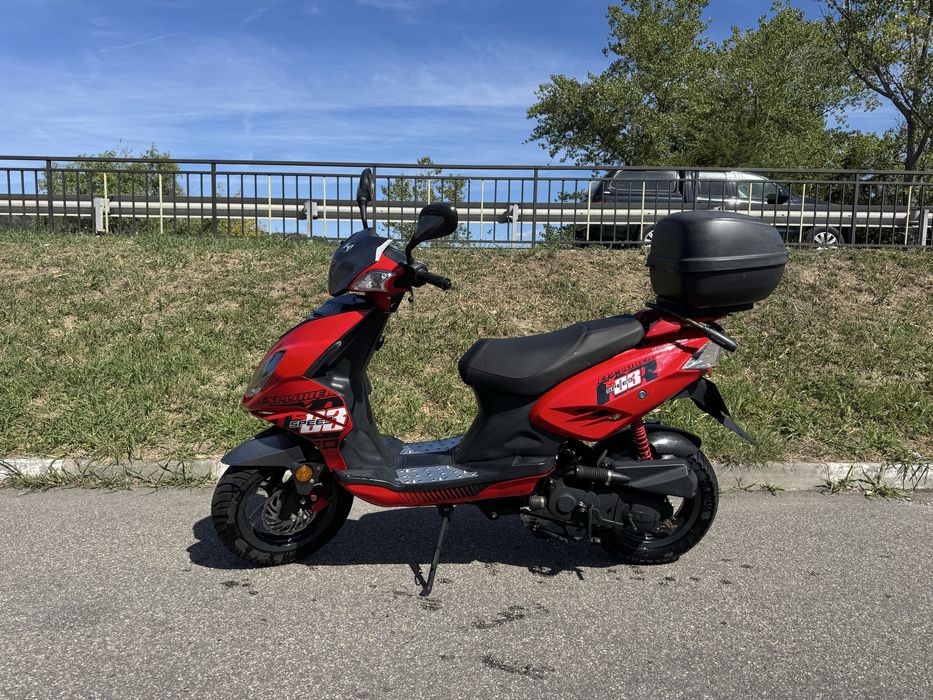 Scuter - Motoscuter de 49 cm inmatriculat, 2022 ca nou, injectie