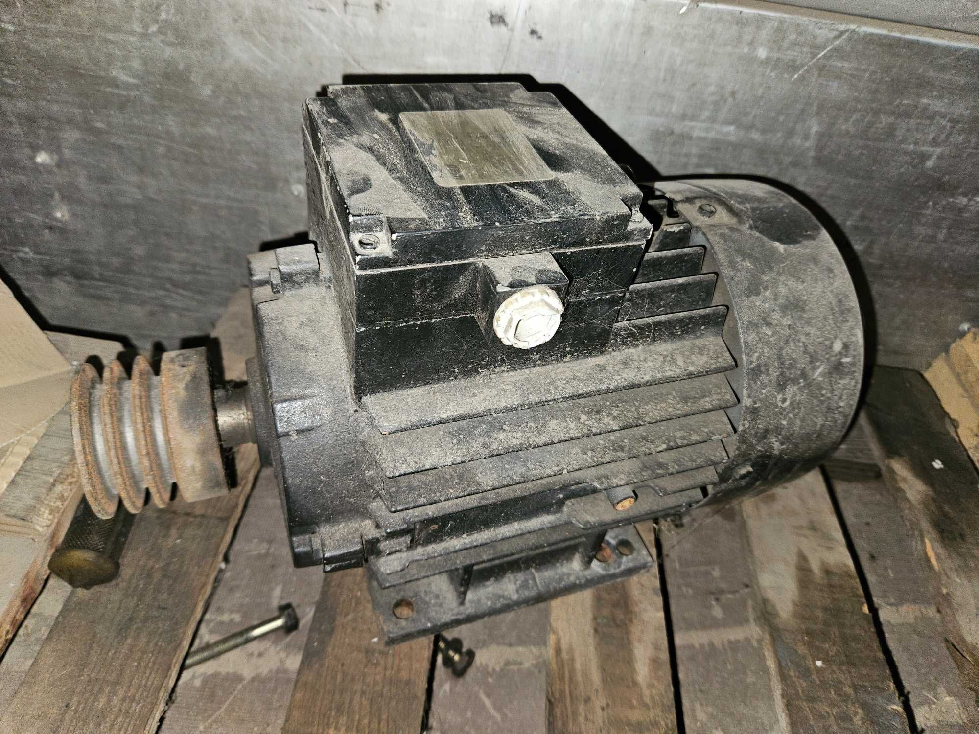 Електромотор 2.2 kW, 1420 оборота