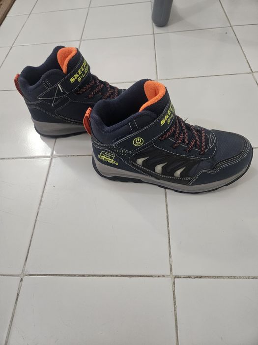 Детски зимни боти - светещи