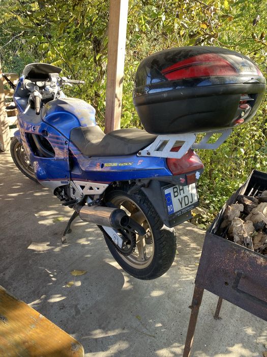Motocicleta GSX 750 F anmatriculat