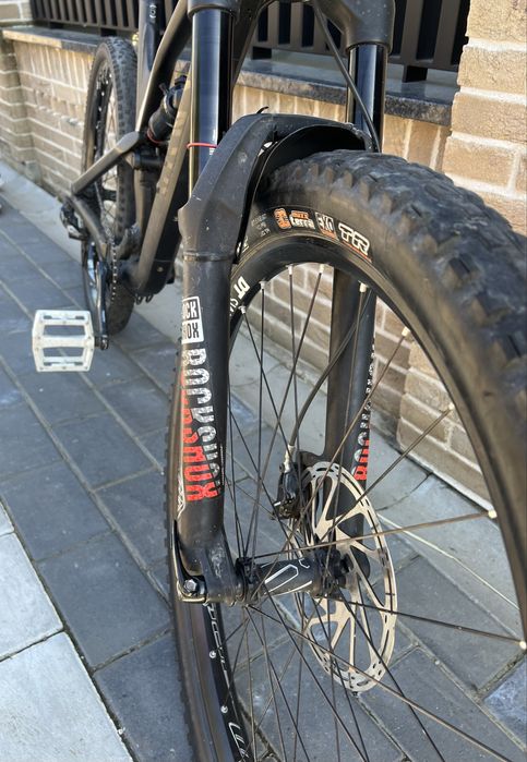 Canyon spectarl Al 6 negru