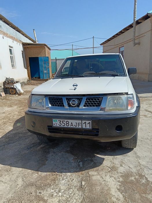 Ниссан пикап сатылады