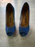 Pantofi cu toc.