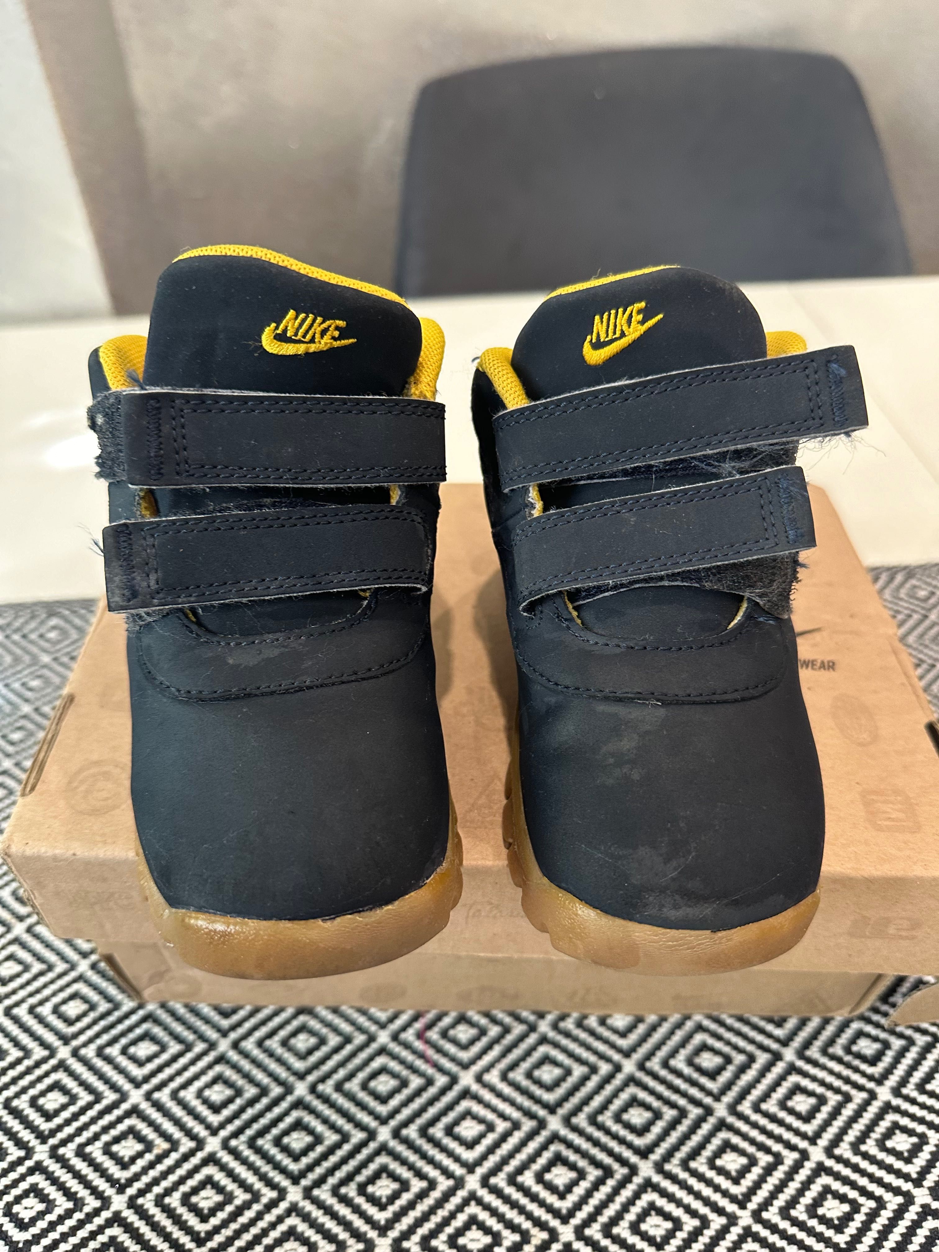 Детски обувки Nike за момче
