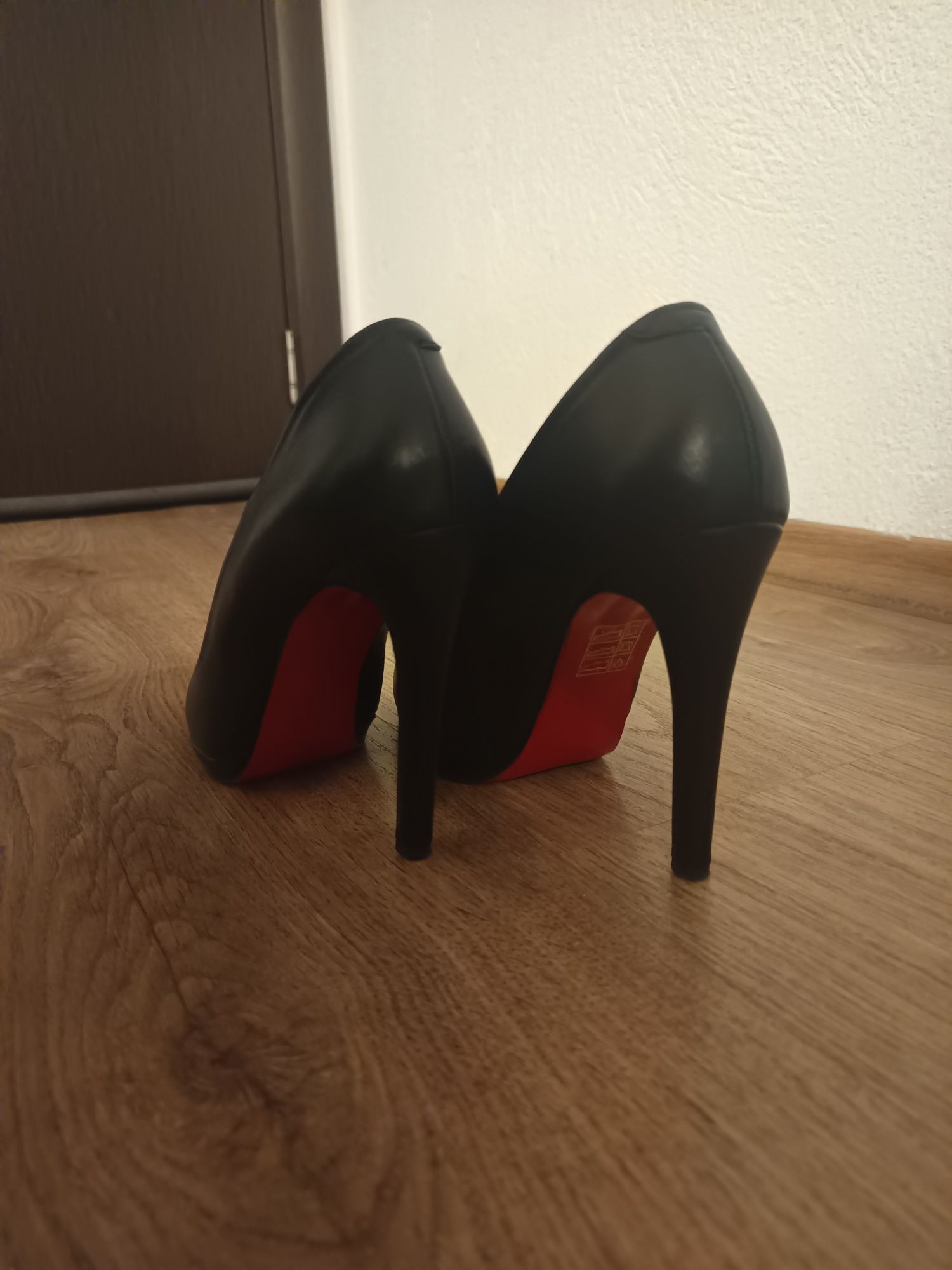 Дамски елегантни Stiletto обувки Бианки ( Bianki ) 38 - 38.5 номер