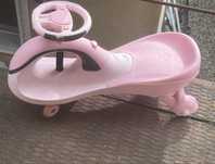 Masinuta fara pedale cu lumini si sunete Qitong Swing Car, Roz