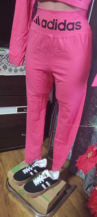 Compleu roz adidas