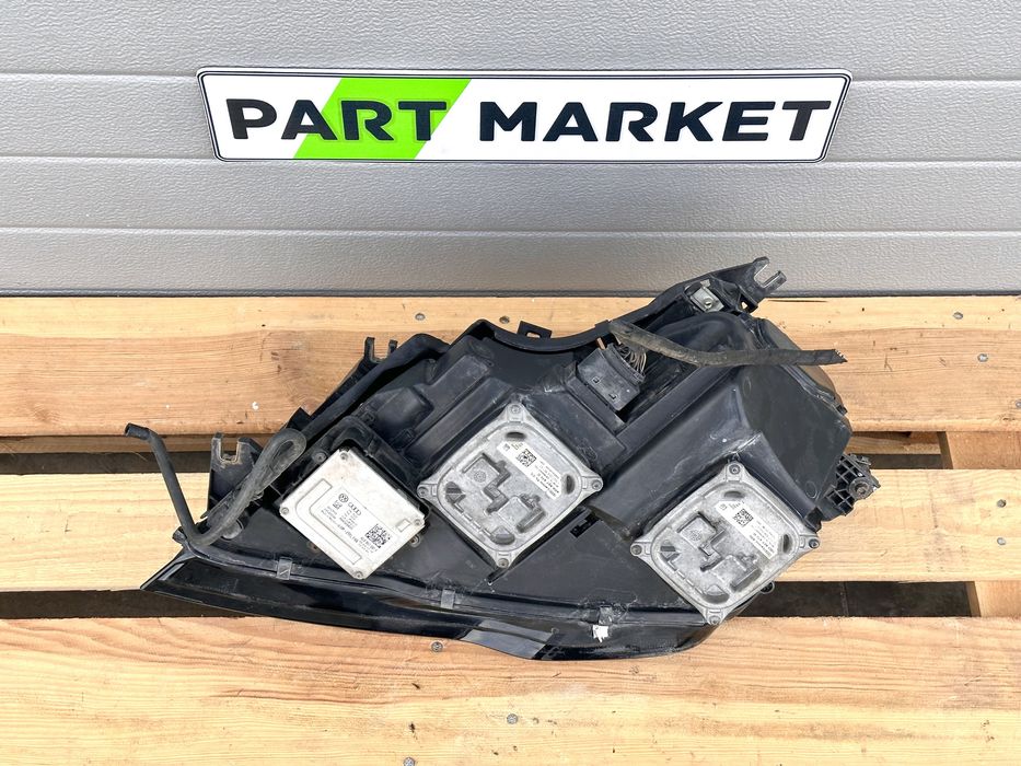 Десен фар AUDI A7 S7 RS7 Full Led 4G8941774