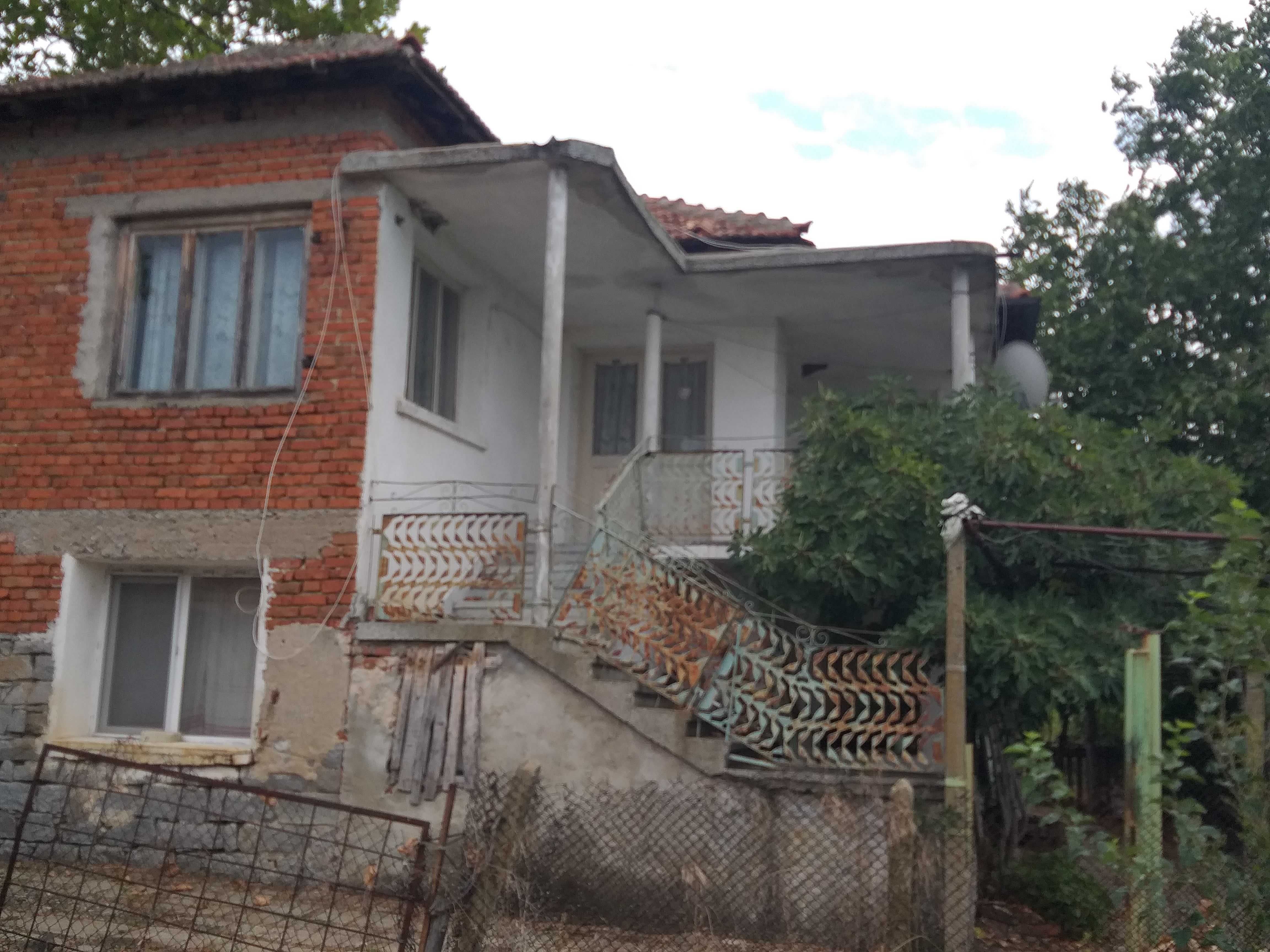 Продаваме къща в село Синапово