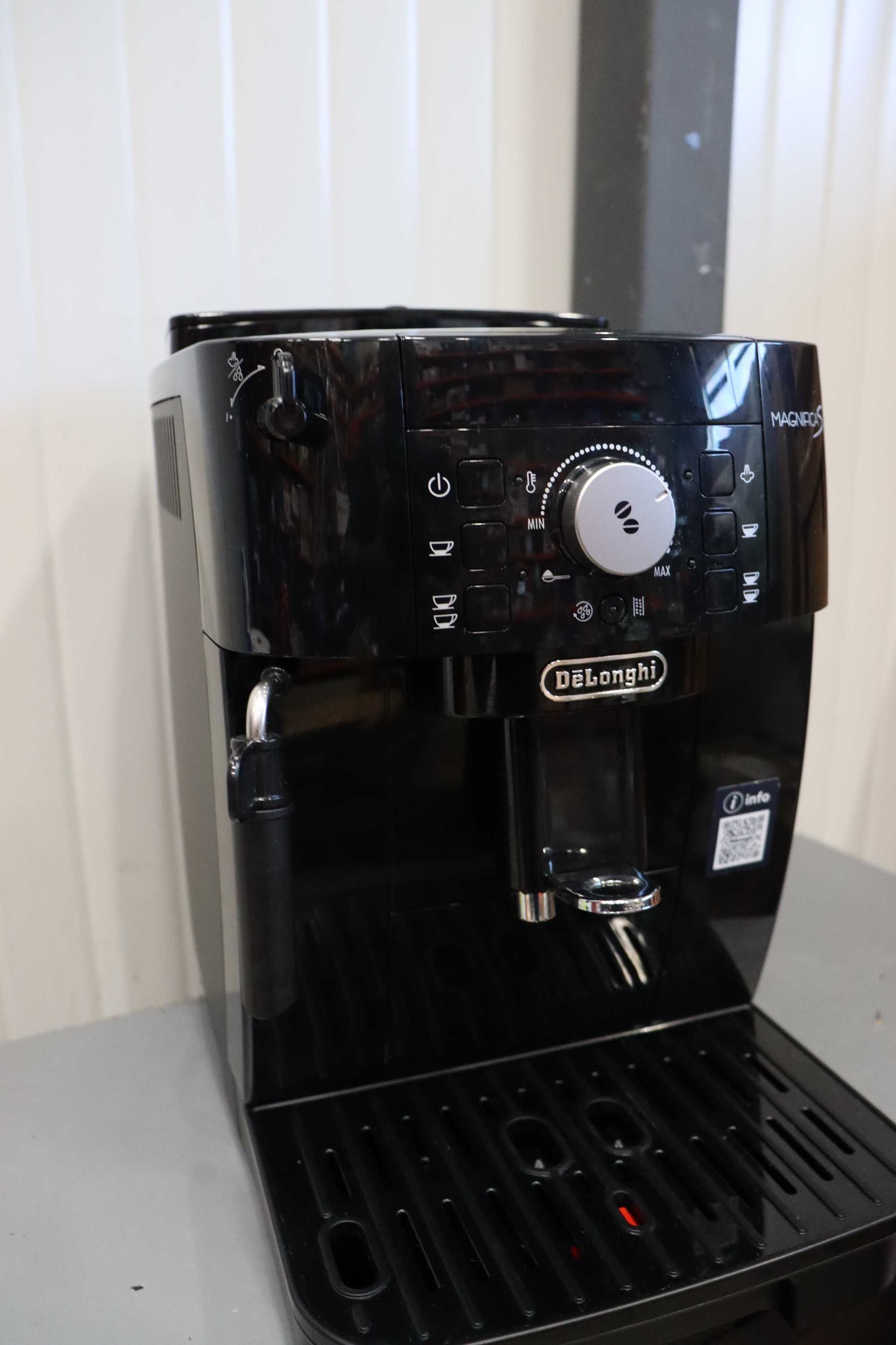 De'Longhi Magnifica S ECAM11.112.B, Автоматична кафемашина, 1450W