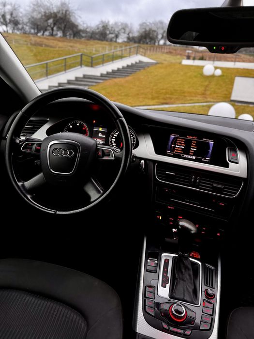 Audi A4 b8 - - 2.0d 143 - cutie automata 8+1 - MOKKA BROWN -