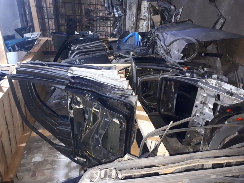 Двери на мерсы