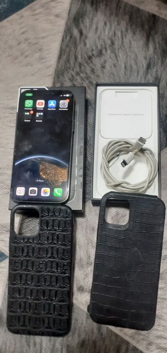 IPhone 12 Pro в хорошем состоянии всё работает коробка есть