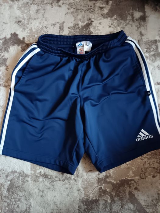 Pantalon scurt Adidas
