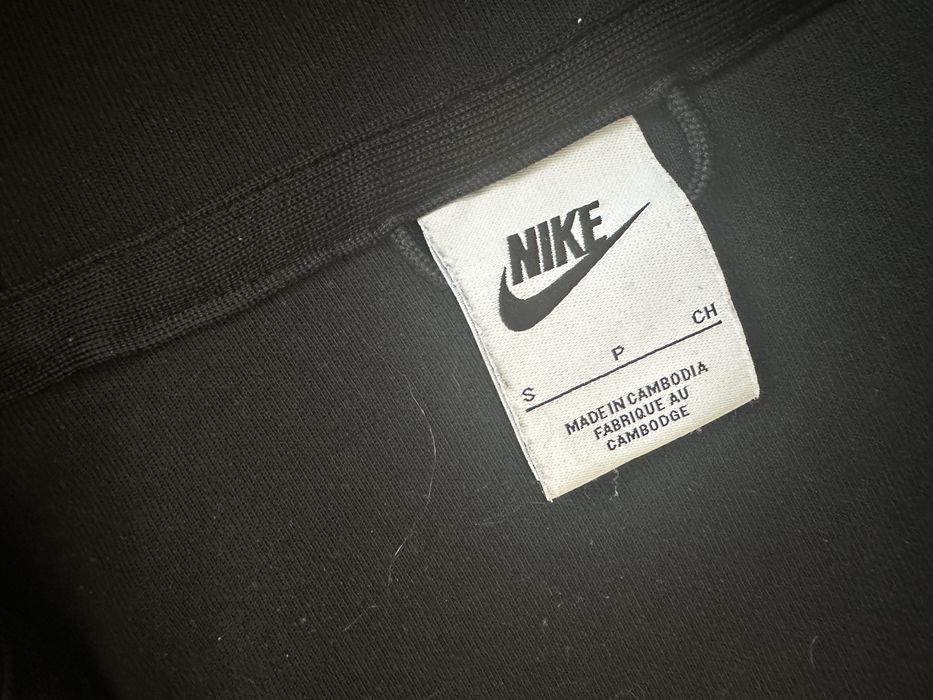 Оригинален nike tech fleece