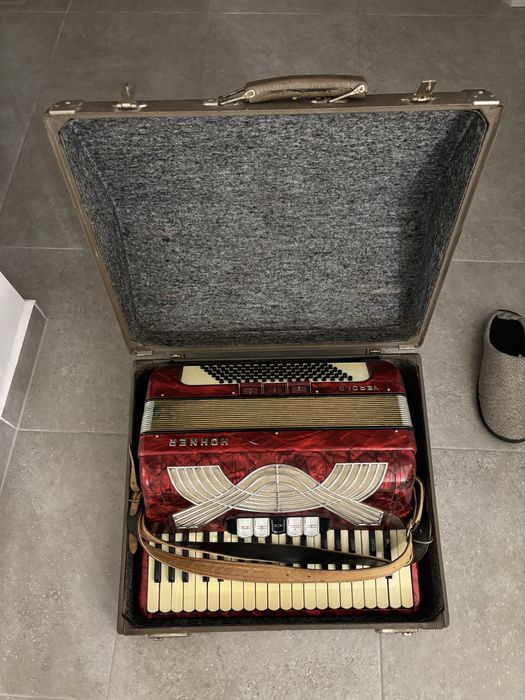 Acordeon Hohner Verdi 2 cu 96 de basi