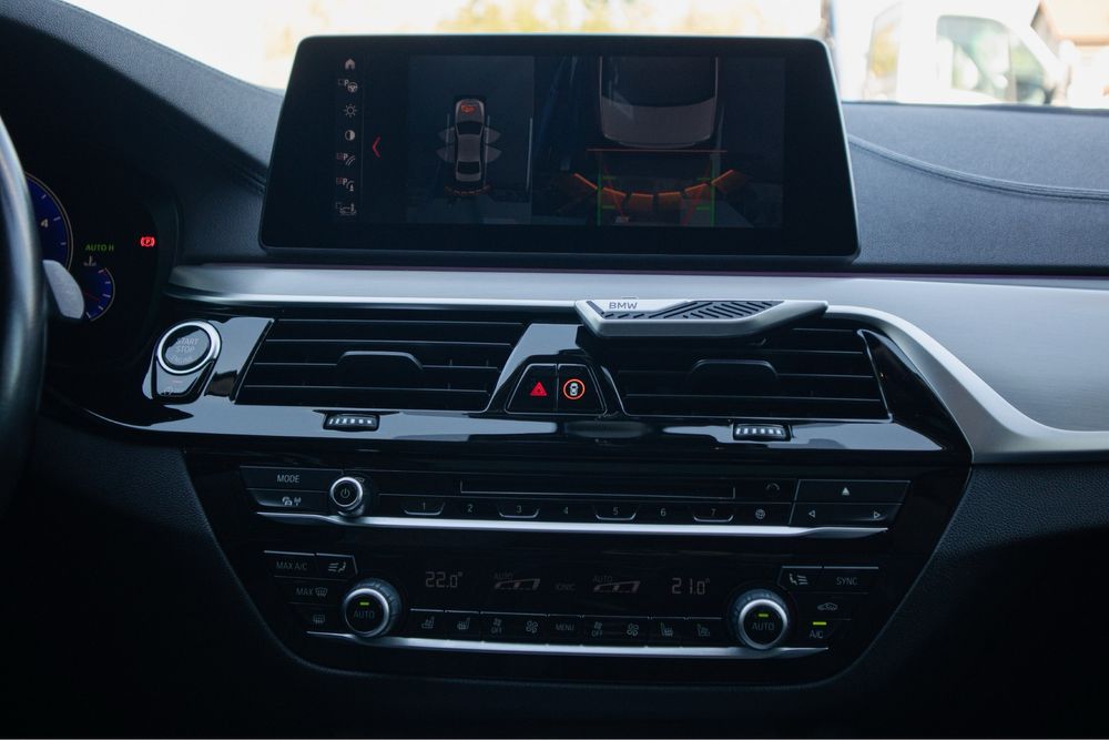 Bmw 530D G30 Xdrive Luxury Line 320 cp Istoric full Bmw