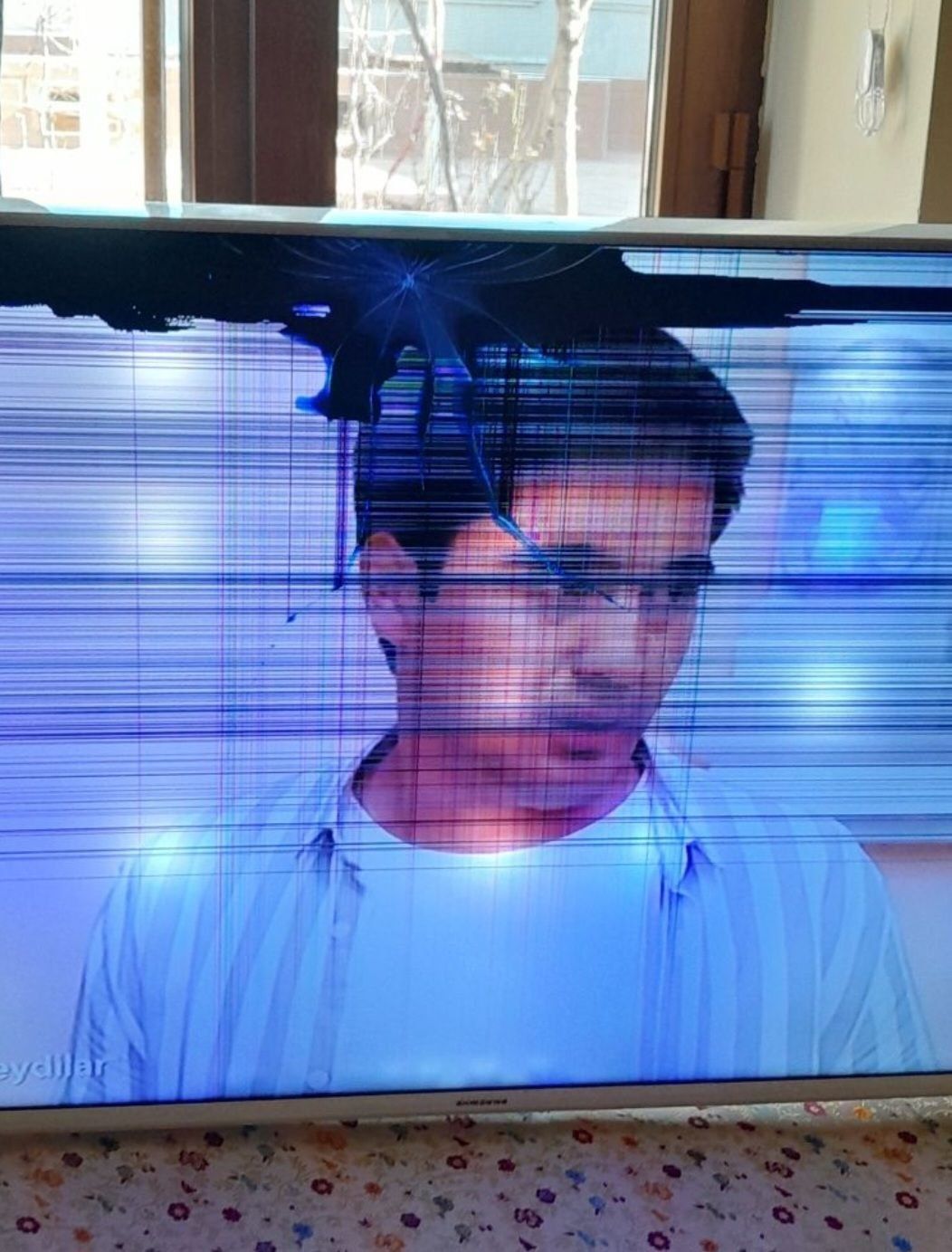 Телевизор смарт...