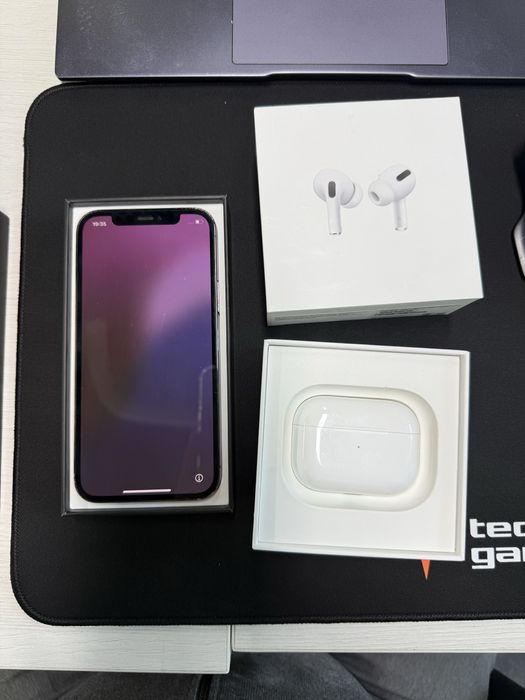 iPhone 12 pro 256 GB + airpods