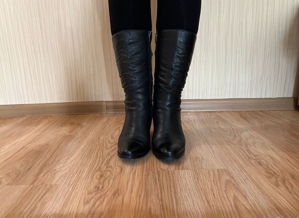 Зимние кожанные сапоги