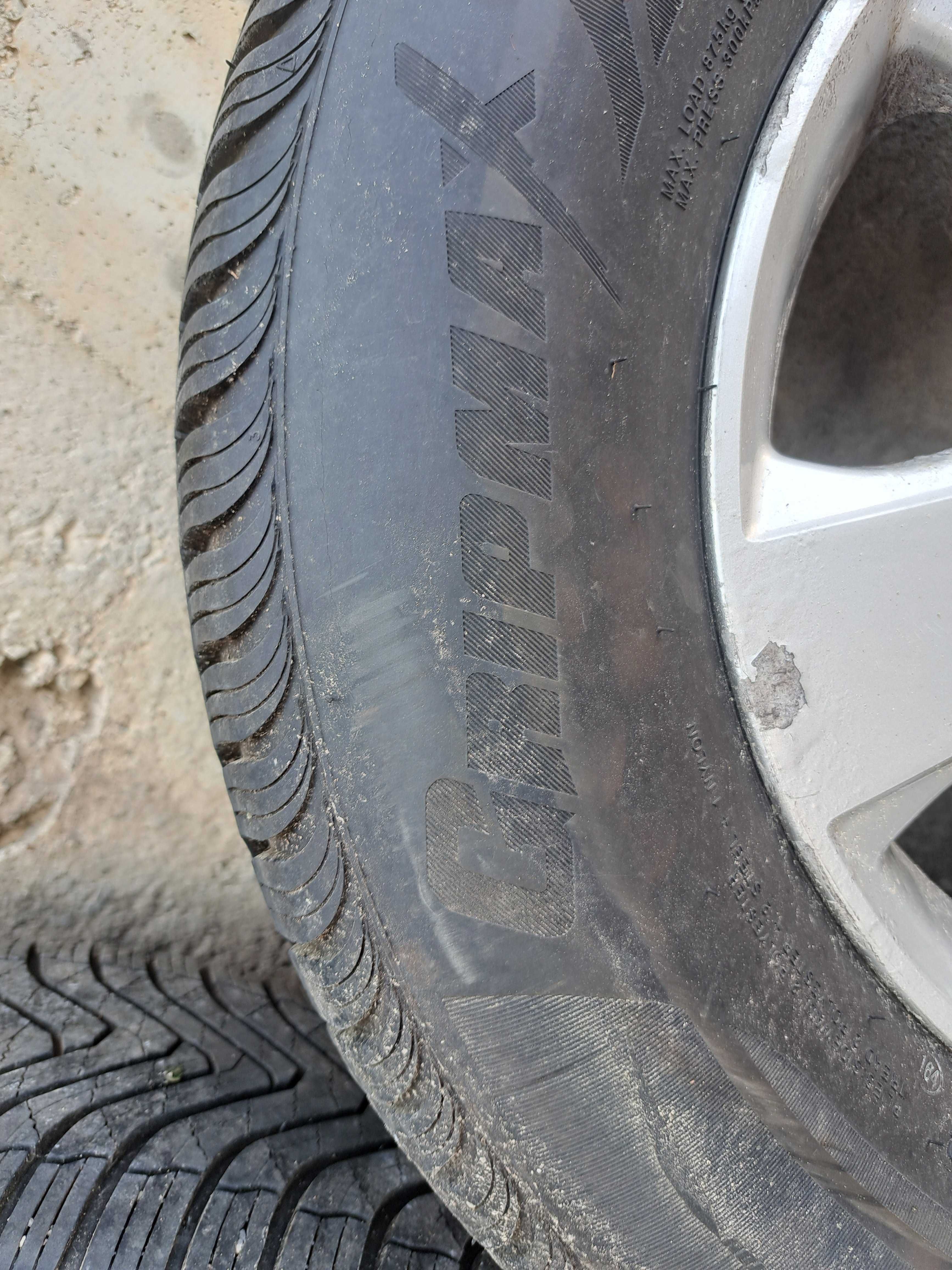 4 бр. джанти с гуми и отделно 225/70/16 DOT 0722 Сузики Витара 2008 г.