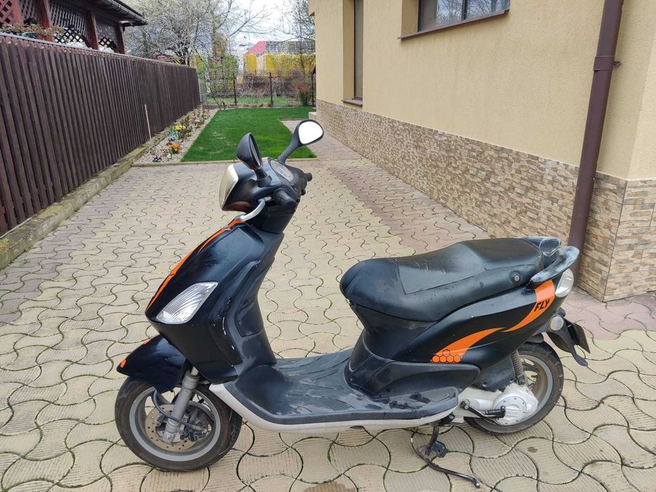 Vand scuter Piaggio Fly 49cmc