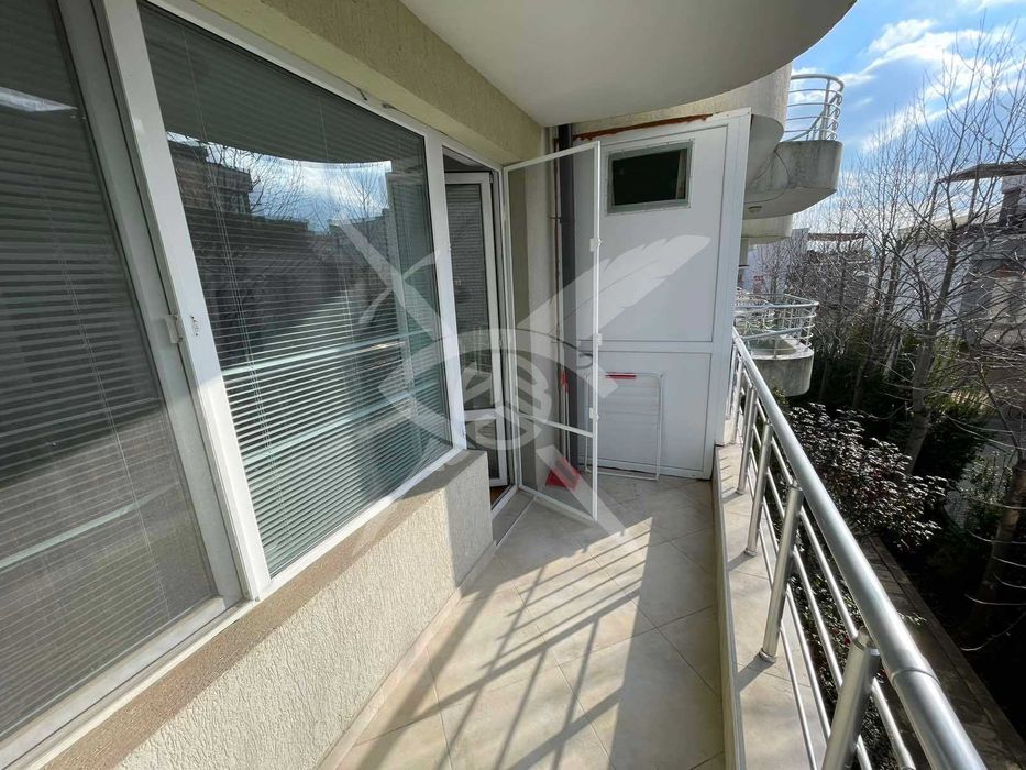 Продава се Ателие в Бургас, Сарафово - 34 кв.м за 2030 €/кв.м - Снимка #2