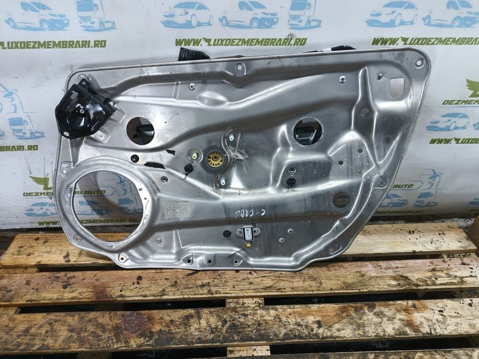 Macara geam dreapta fata 981693-105 Mercedes-Benz C-Class W204/S204