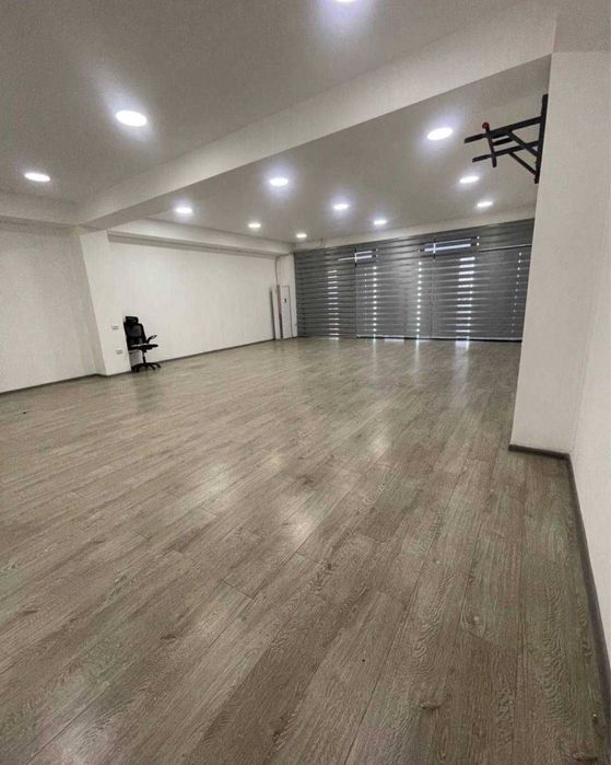 Аренда под офис 42,44,79м2 ул. Сергели Недалеко Узгариш 10$1м2 1 линия