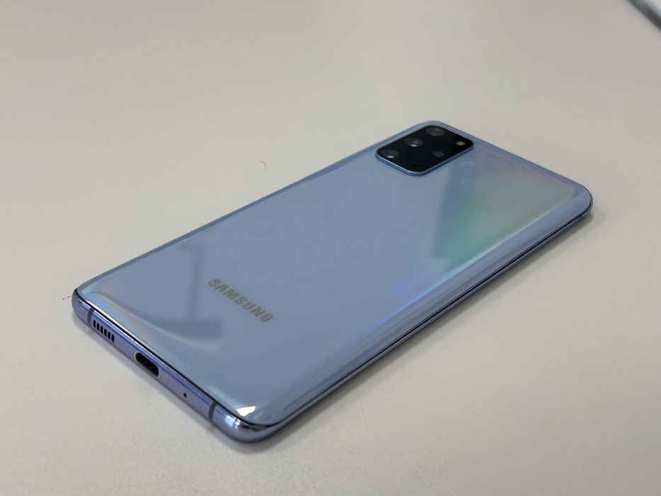 Samsung s20+ на 128/8гб