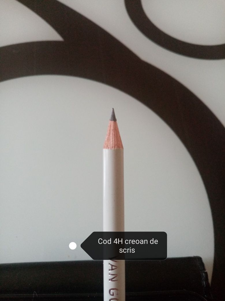 Vând creioane colorat
