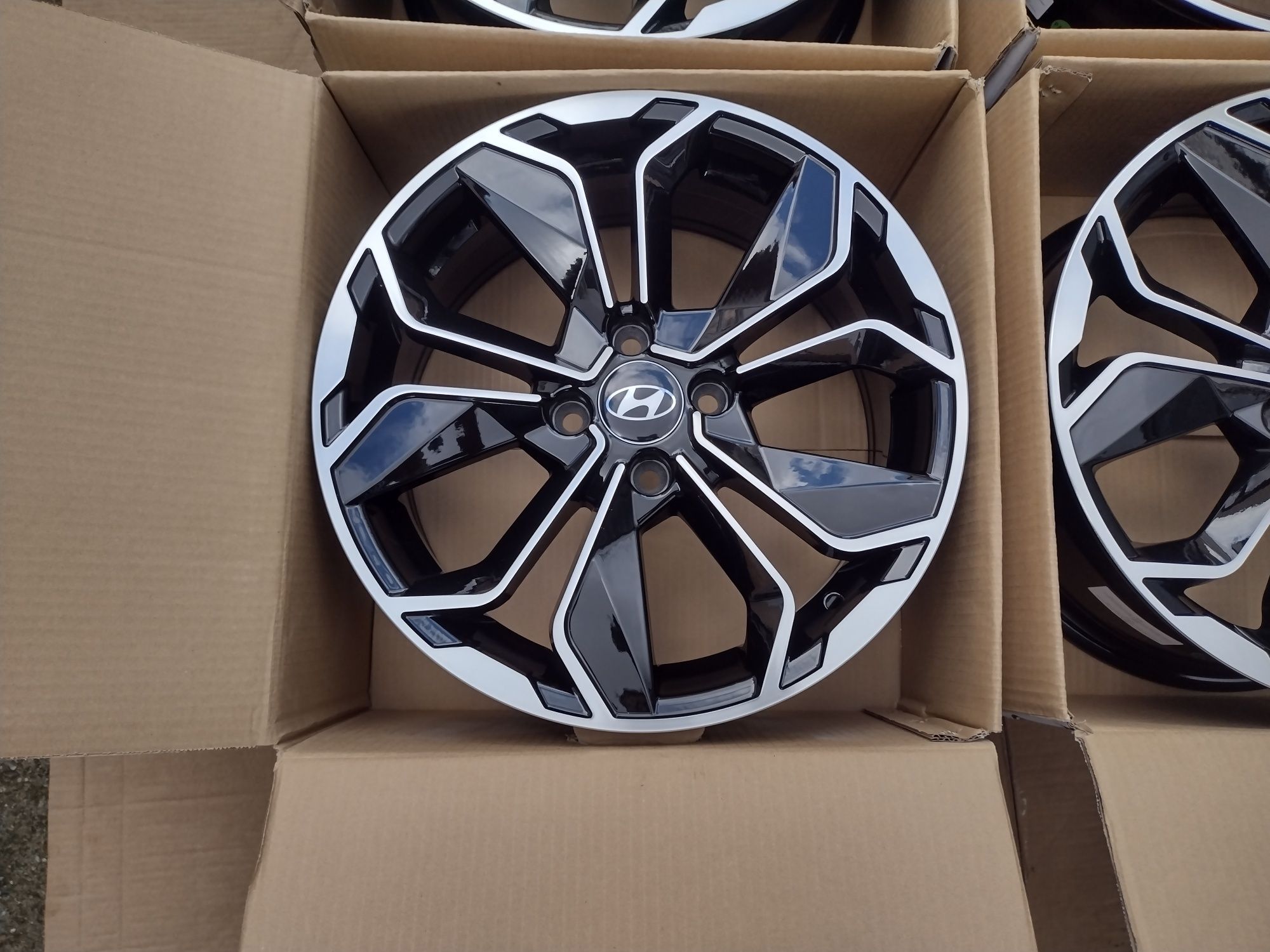 Jante R15 R16 Hyundai i10 i20, Accent , Getz, Bayon 4 x 100 R15