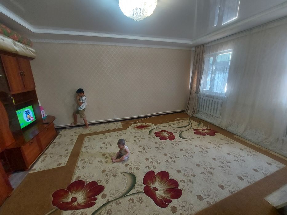 Тез арада үй сатылады