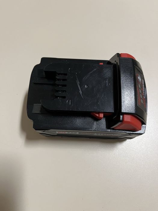 Продавам Батерии Милуоки 18V 5.0AH