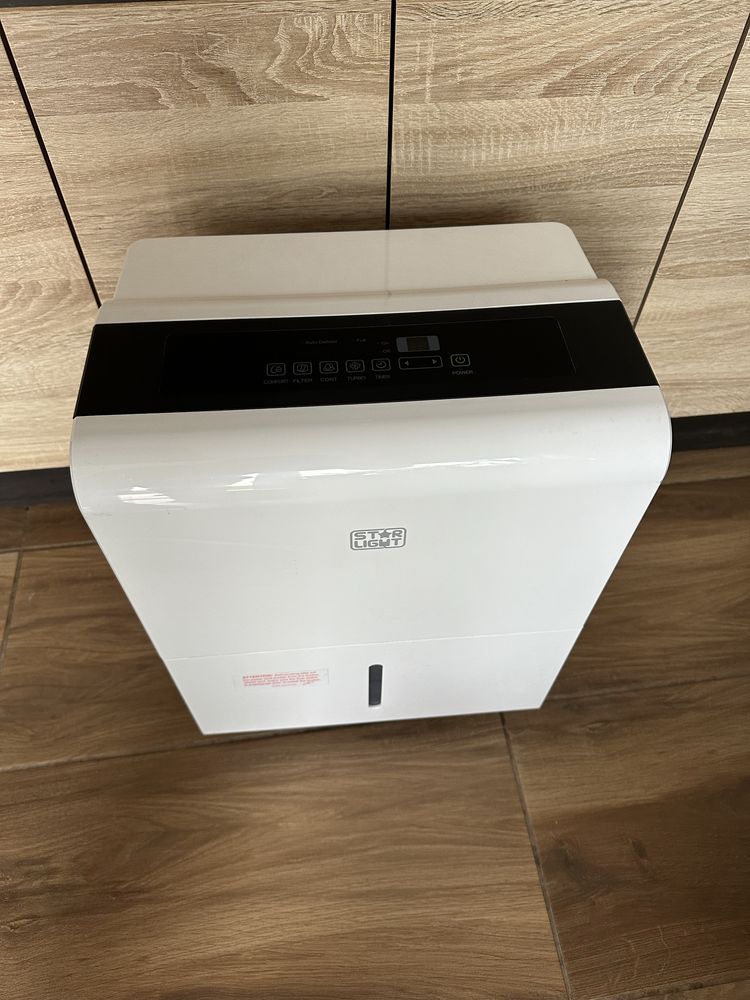 Dezumidificator Star-Light DHM-3055W /30L/24h