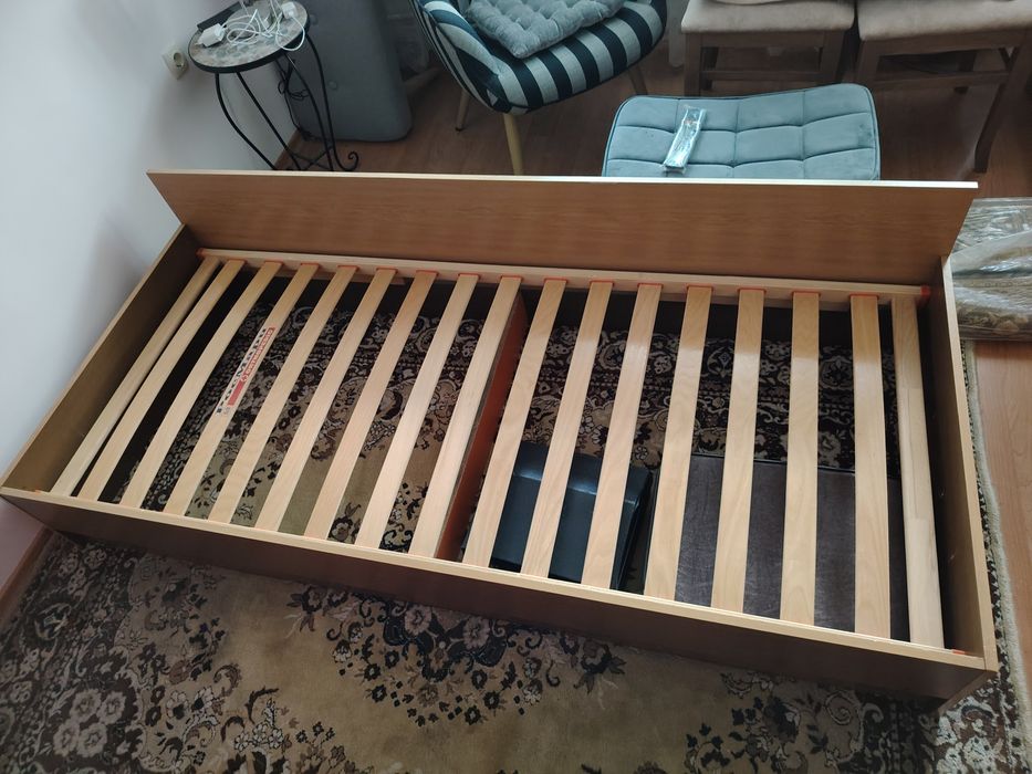 Единично легло + подматрачна рамка