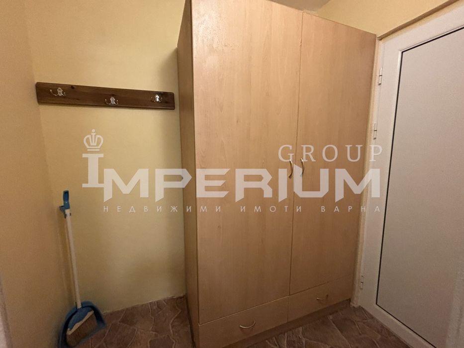 Дава се под наем Едностаен апартамент в Варна, Левски - 20 кв.м за 204 € - Снимка #2