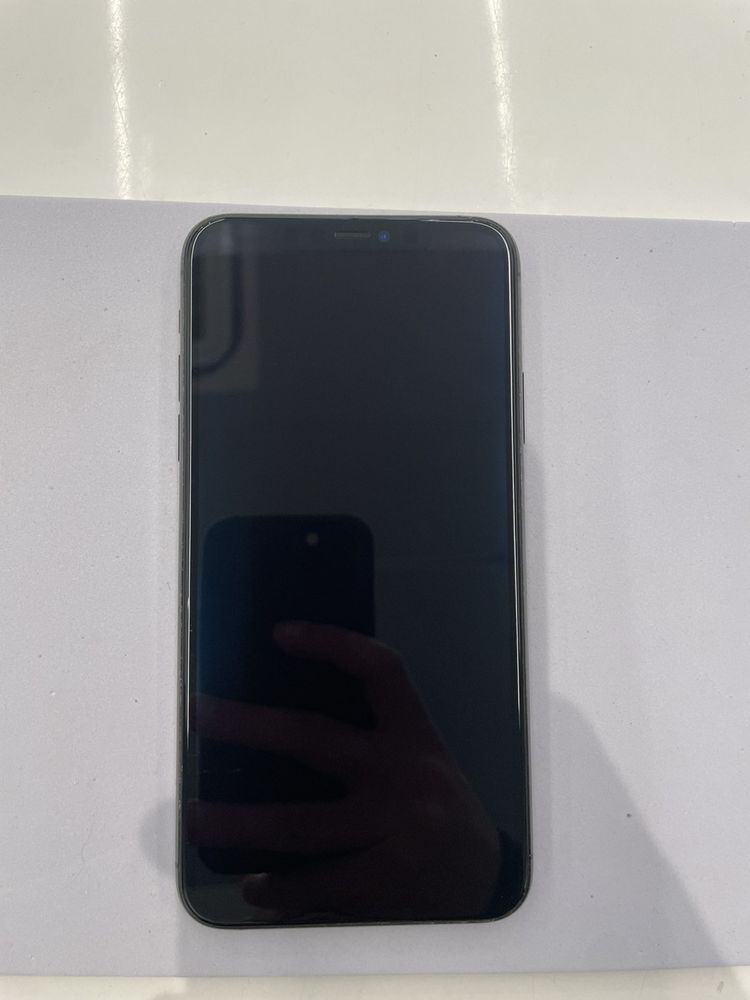 Отличен Apple iPhone 11 Pro Max 512GB