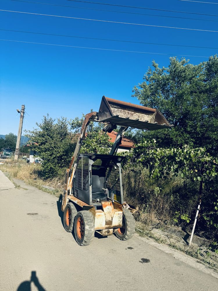 Bobcat 543 Mini Incarcator frontal