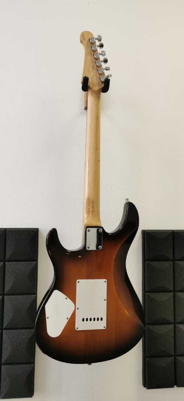 Электрогитара Yamaha Pacifica212VFM